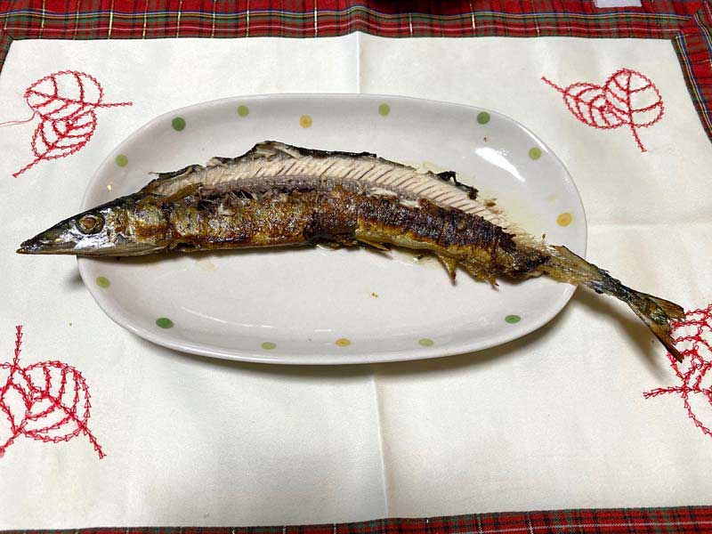 秋の味覚 秋刀魚 秋刀魚の正しい食べ方とは メゾンde東海の住人 東海光学株式会社