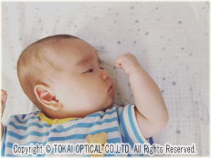生後間もない赤ちゃんはほぼ目が見えていないらしい こどもの目の発達に注目 メゾンde東海の住人 東海光学株式会社